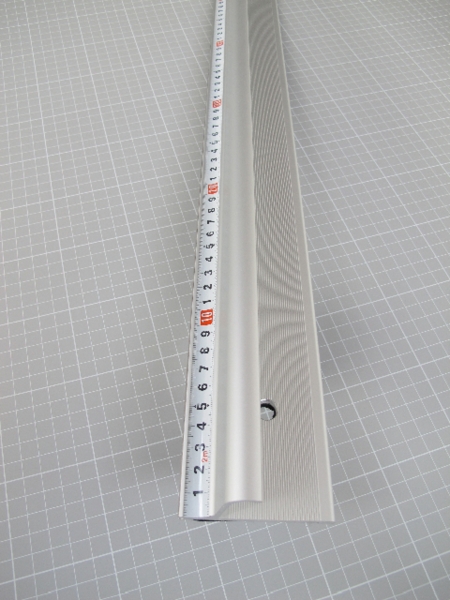 Profi Schneidelineal schwere Ausführung 155cm